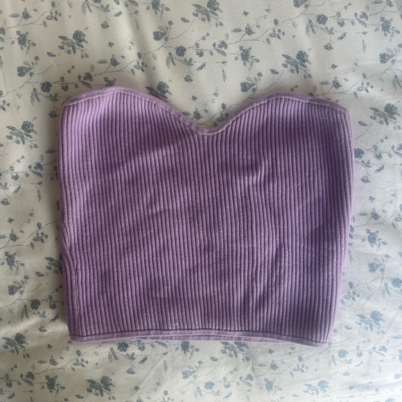 H&M Tops - Knit sweetheart tube top